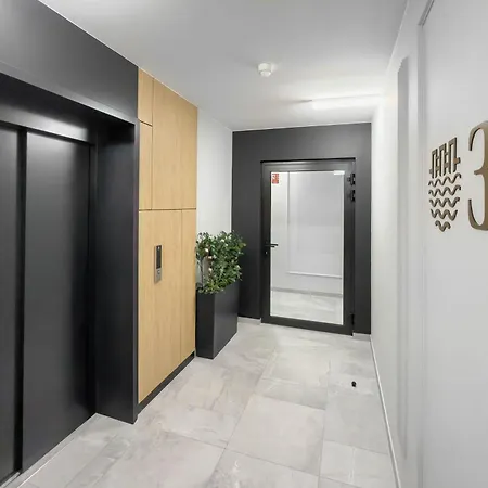 アパート Michalczyka Modern With Parking And Balcony Next To The Odra River By Renters