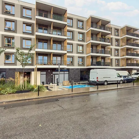 アパート Michalczyka Modern With Parking And Balcony Next To The Odra River By Renters ヴロツワフ