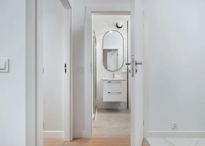 아파트 Michalczyka Modern With Parking And Balcony Next To The Odra River By Renters *