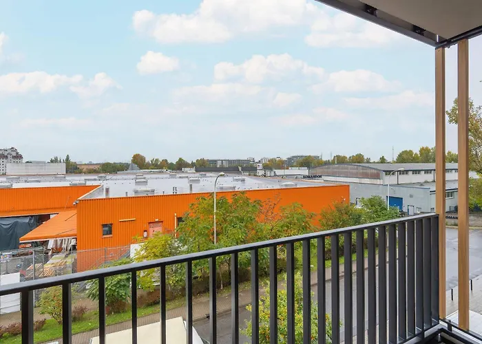 Michalczyka Modern With Parking And Balcony Next To The Odra River By Renters 아파트 브로츠와프